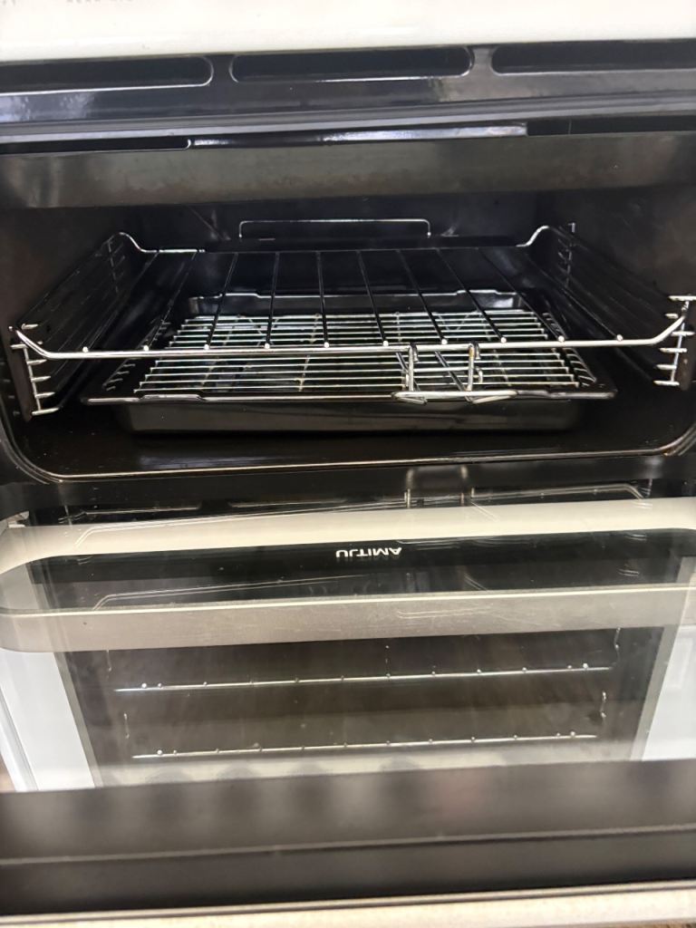 Hotpoint Freestanding Cooker – White, As Good As New | in Denton ...