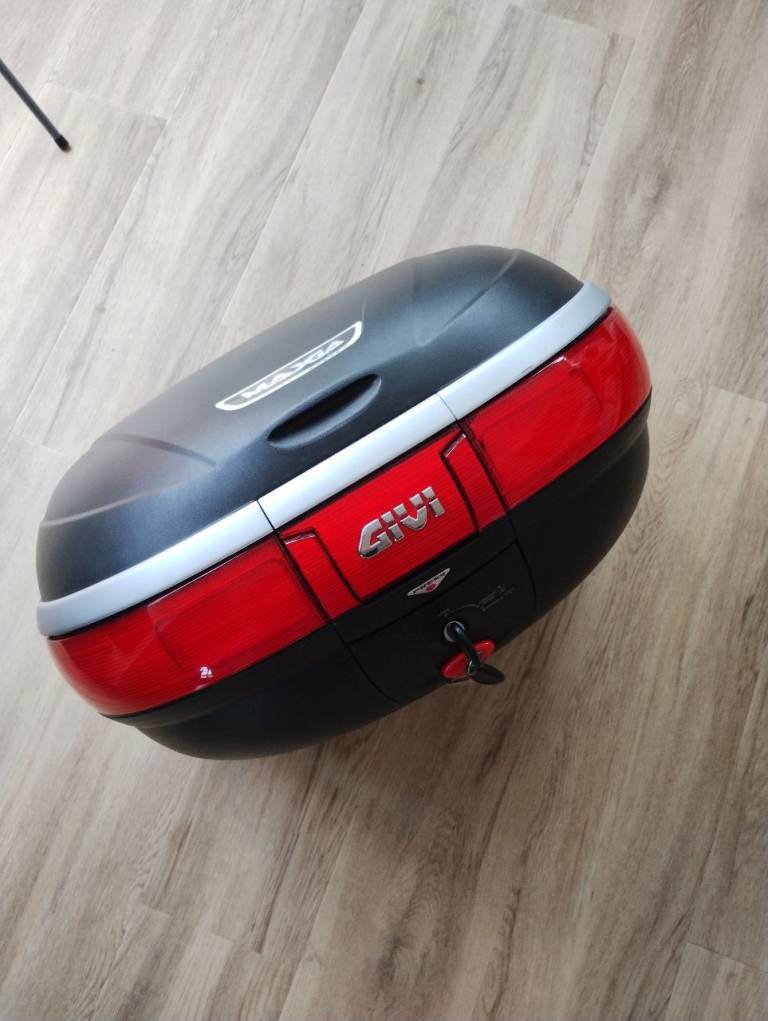 GIVI E52 MAXIA 3 MONOKEY MOTORCYCLE TOP BOX