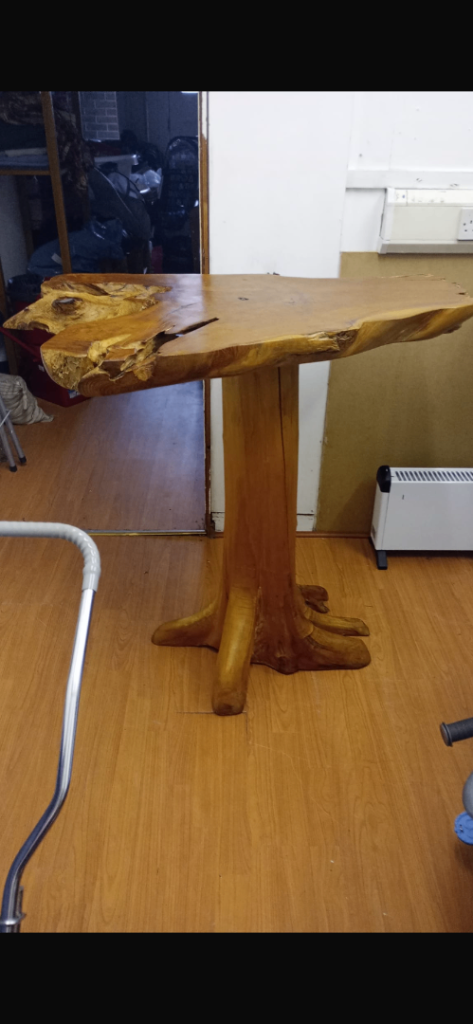 Teak root table 2 ber stools and coffee table