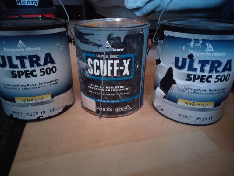 Benjamin Moore ULTRA SPEC 500 Interior Flat Paint - 15 litres in total White, Fair Condition