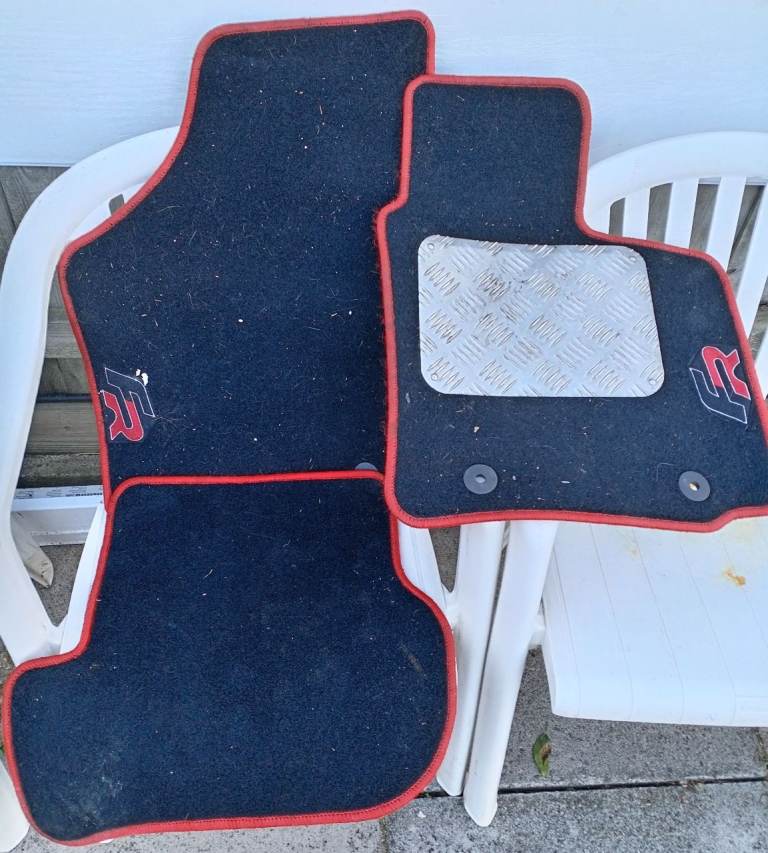 CAR MAT SET FOR SEAT