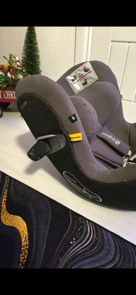 Cybex car seats and 360 isofix bases