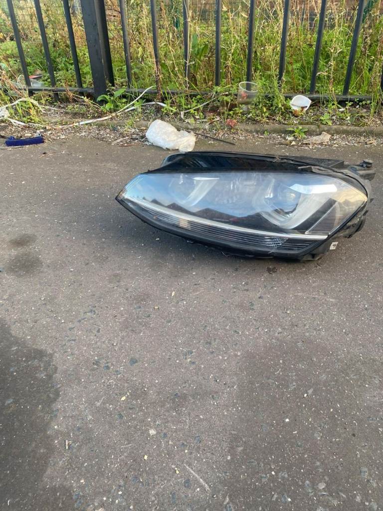 Vw mk7 headlight