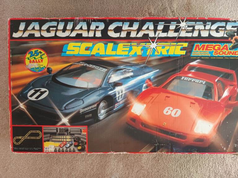 Scalextric Ferrari F40 and Jaguar XJ220 challenge