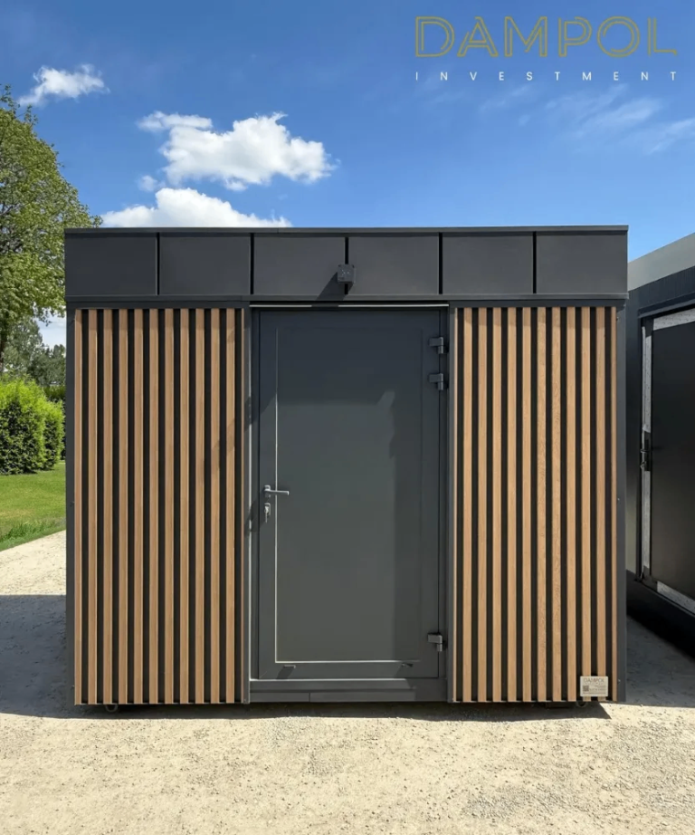 P-40 Portable Pod 3 m × 2 m (9′10″ × 6′7″)