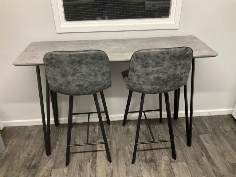 Kitchen table and chairs 