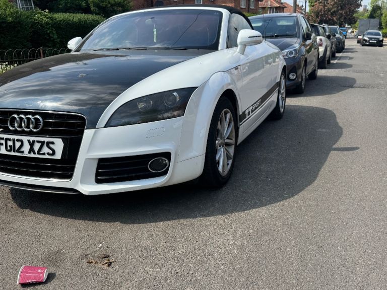 Audi, TT, Convertible, 2012, Manual, 1798 (cc), 2 doors