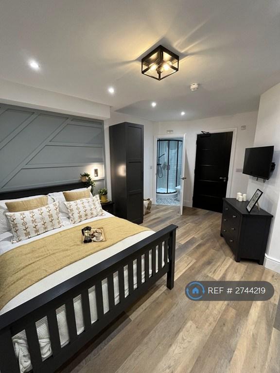 1 bedroom in Abington Grove, Northampton, NN1 (#2744219)