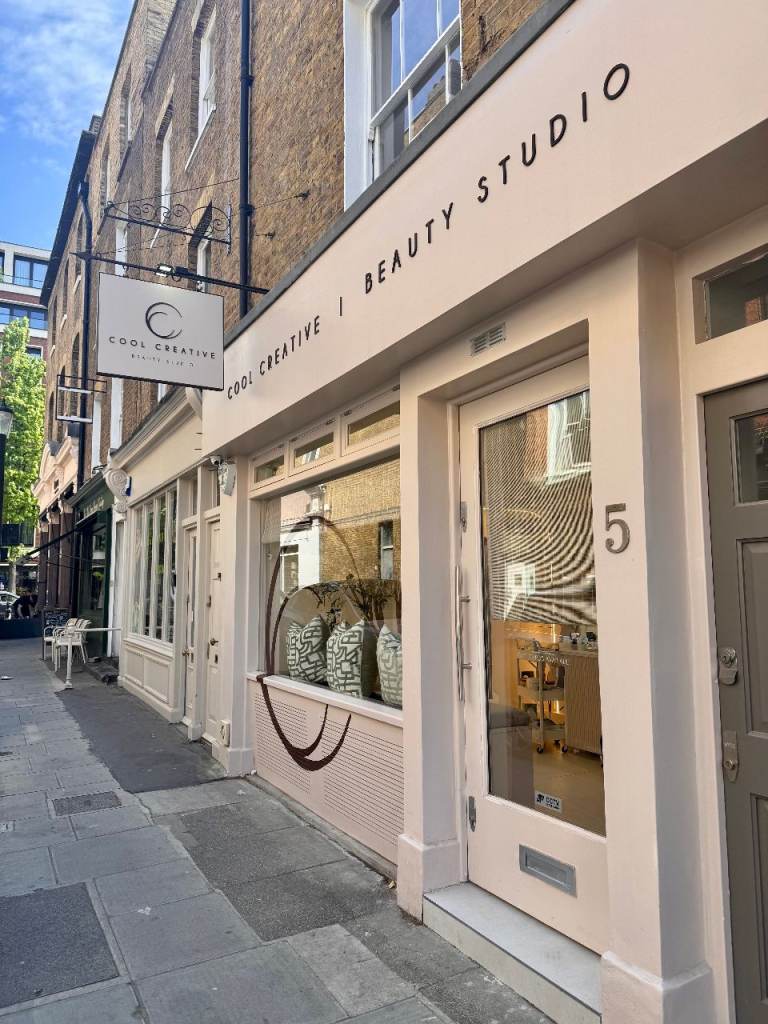 Luxury Treatment Room Available to Rent | High Street Kensington, Central London