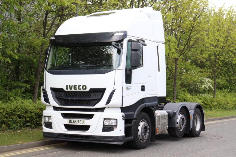 IVECO STRALIS 460 HI-WAY 6X2 MIDLIFT TRACTOR (2015)