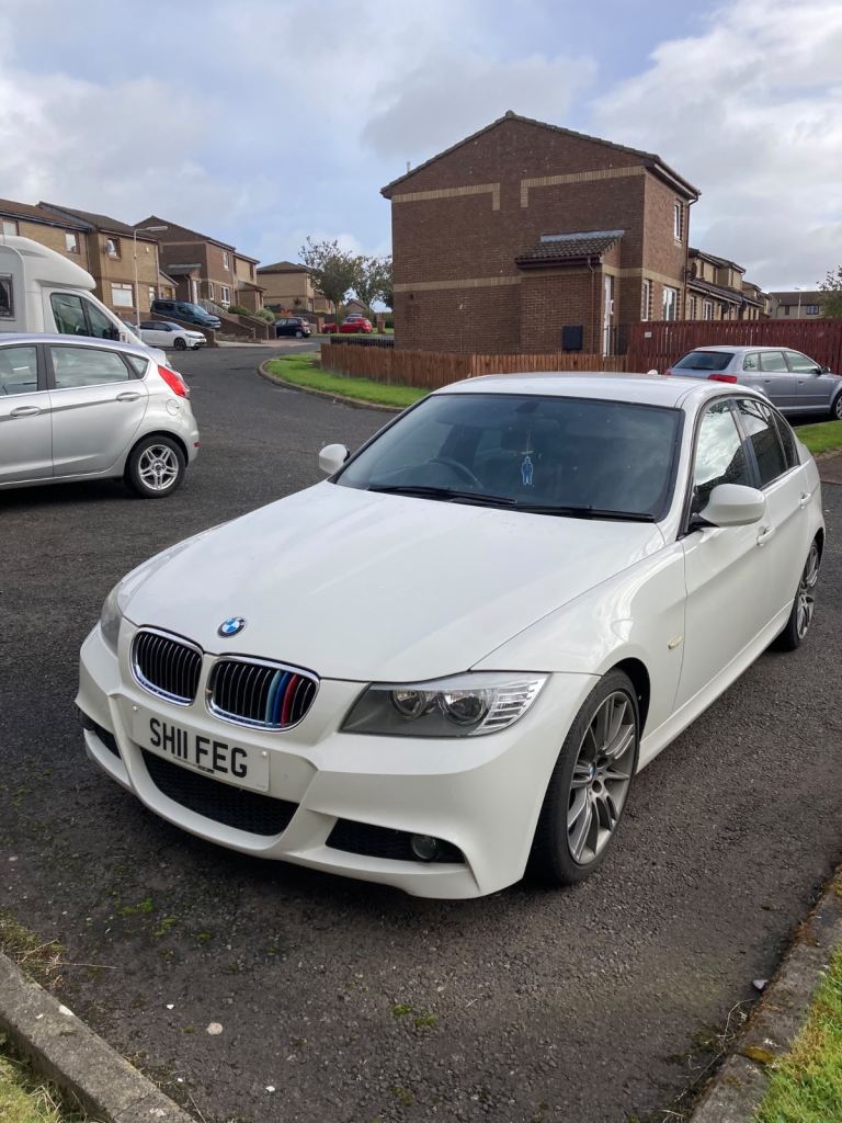 BMW, 3 SERIES, Saloon, 2011, Manual, 1995 (cc), 4 doors