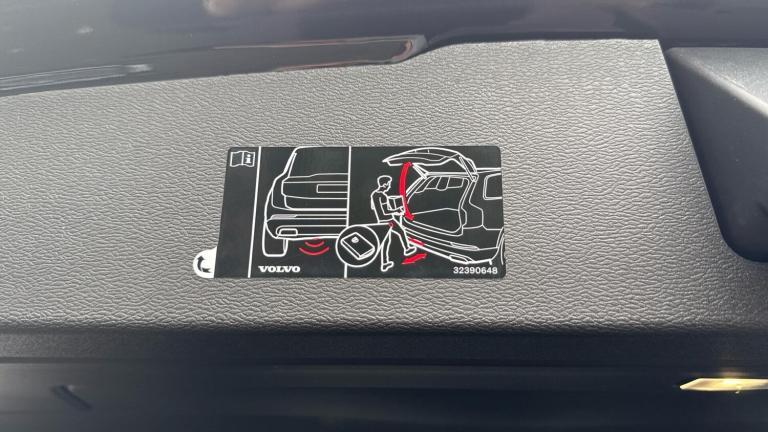 2025 Volvo V60 Plus, B4 Mild hybrid, Petrol, Dark ESTATE Petrol/Electric Hybrid Automatic