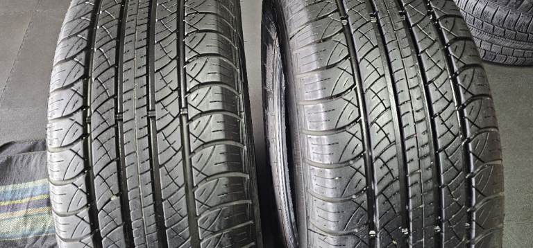 225 65 17   2 x tyres Lanvigator Performax