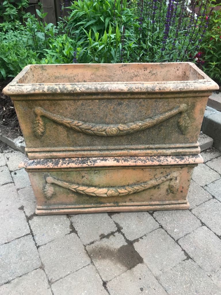 2 x Terracotta Garden Planters 