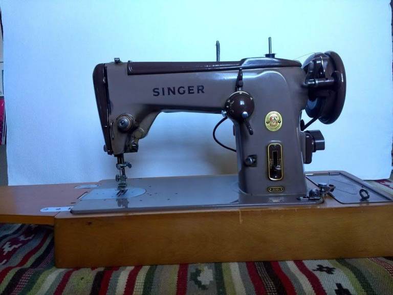 Singer Electric Sewing Machine 306K
