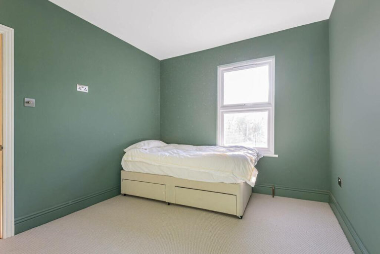 🎉 Amazing double rooms available in East Ham 🎉Without Deposit