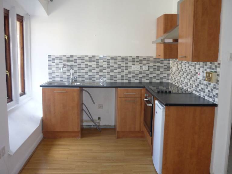 One Bedroom Flat - Clydach