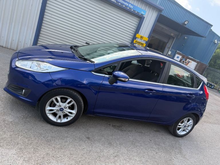 Ford, FIESTA, Hatchback, 2014, Manual, 1498 (cc), 5 doors
