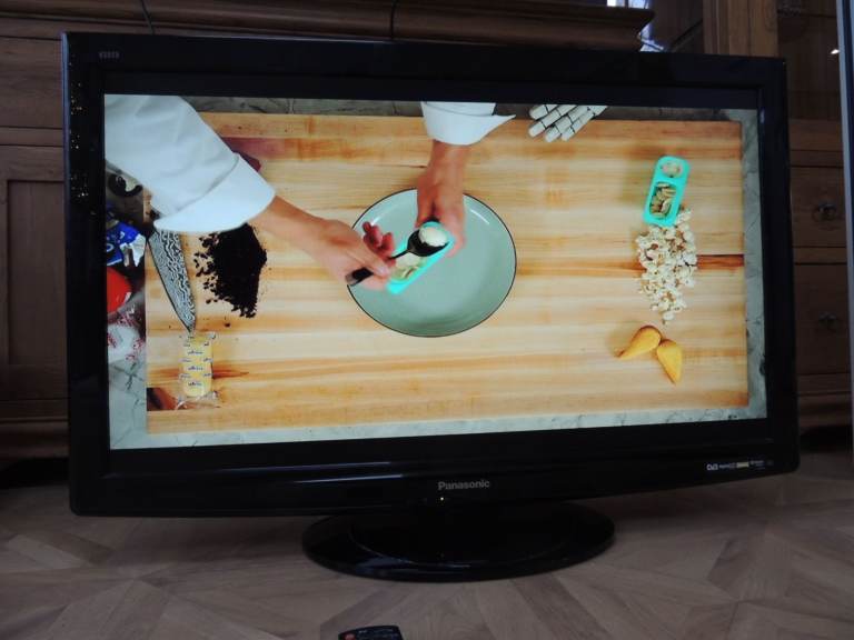 XMAS Panasonic 37" LCD TV with stand and remote VGC - selling due to upgrade - freesat