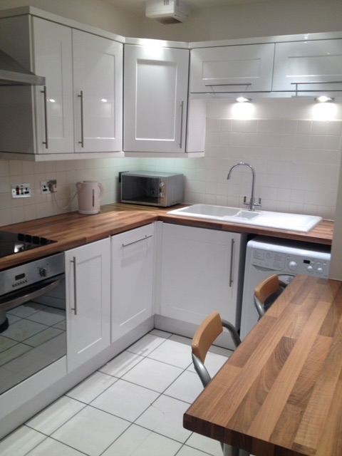 Lovely sunny 2 bedroom flat Goldenacre 