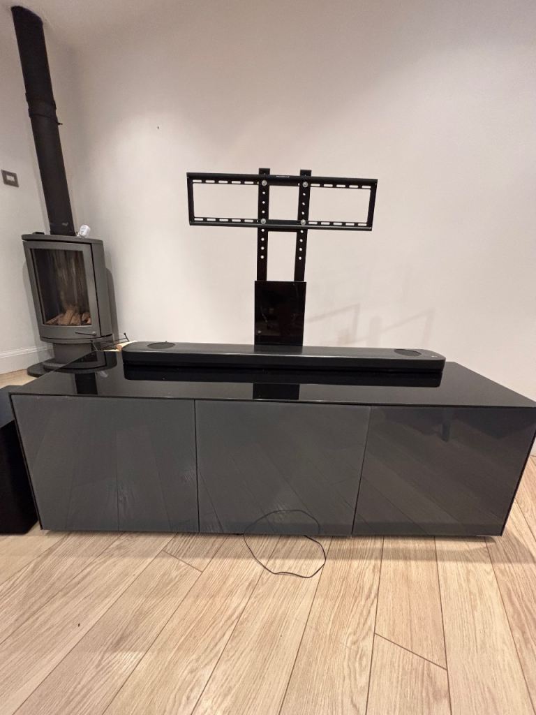 LG Sound Bar – Sleek Grey Audio System