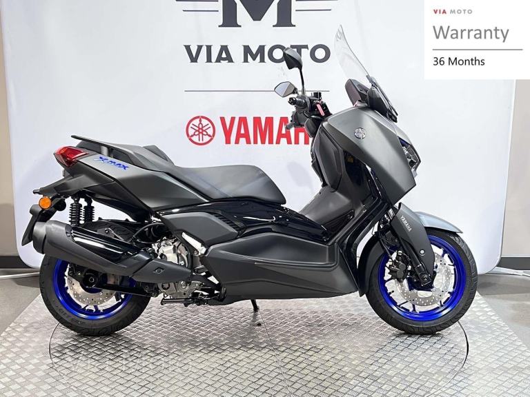 YAMAHA  XMAX 300 - 2025 - 0 miles