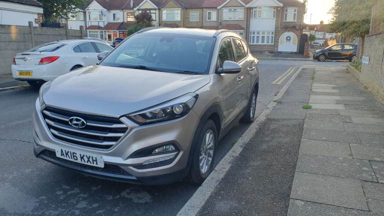 2016 Hyundai TUCSON 2.0 CRDi SE Nav 5dr Auto ESTATE DIESEL Automatic