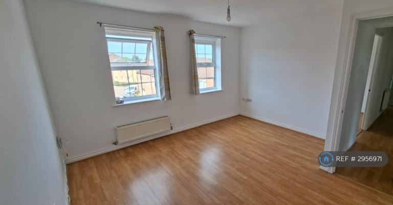 3 bedroom flat in Barley Mews, Peterborough, PE2 (3 bed) (#2956971)