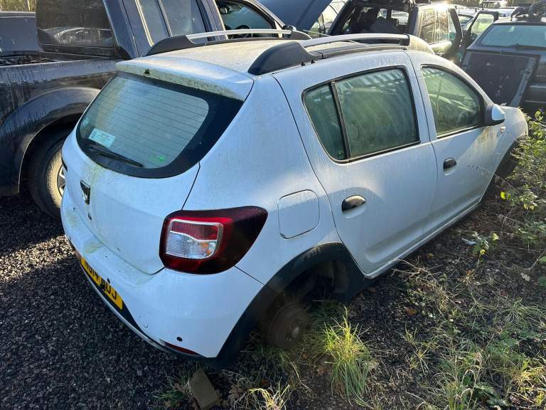 2014 DACIA SANDERO STEPWAY BREAKING SPARES PARTS
