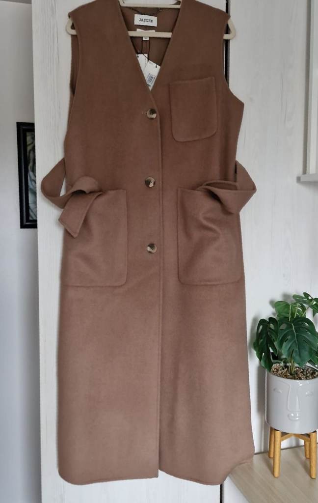 Stylish JAEGER sleeveless coat, pure wool,  size M