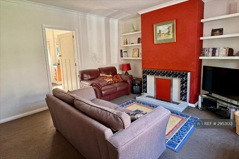 2 bedroom house in Ednaston Road, Nottingham, NG7 (2 bed) (#2953133)