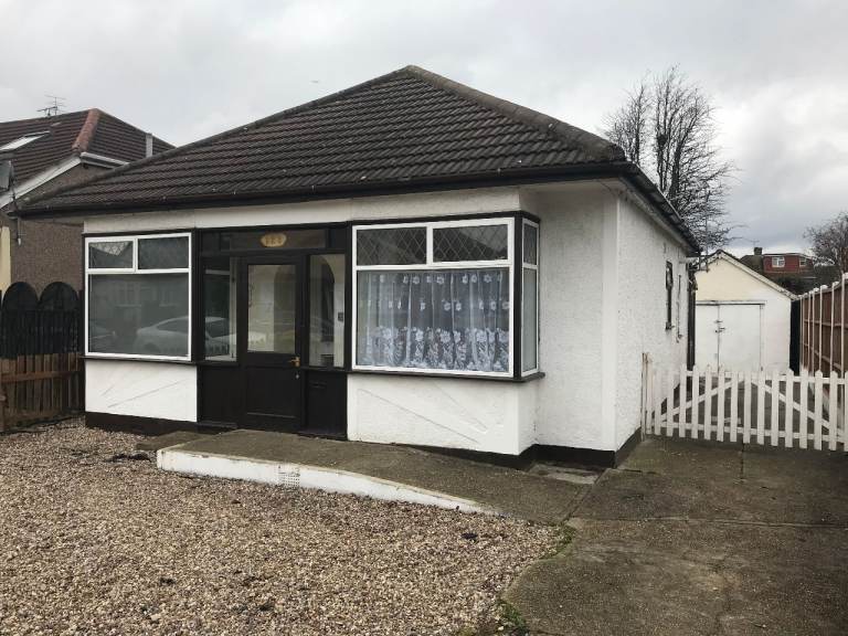 3 BEDROOM BUNGALOW -TO RENT - RAINHAM RM13