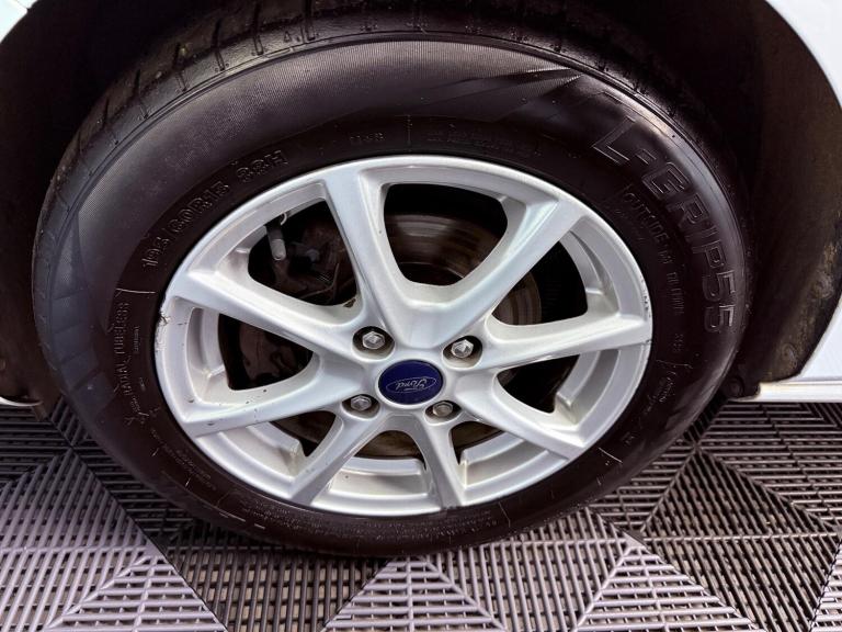 2017 Ford Fiesta 1.5 TDCi Zetec Euro 6 (s/s) 5dr HATCHBACK Diesel Manual