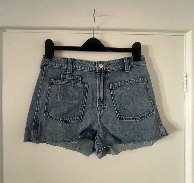 We The Free Bettie Denim Shorts BNWT Size 28 100% Cotton Raw Hem RRP £70