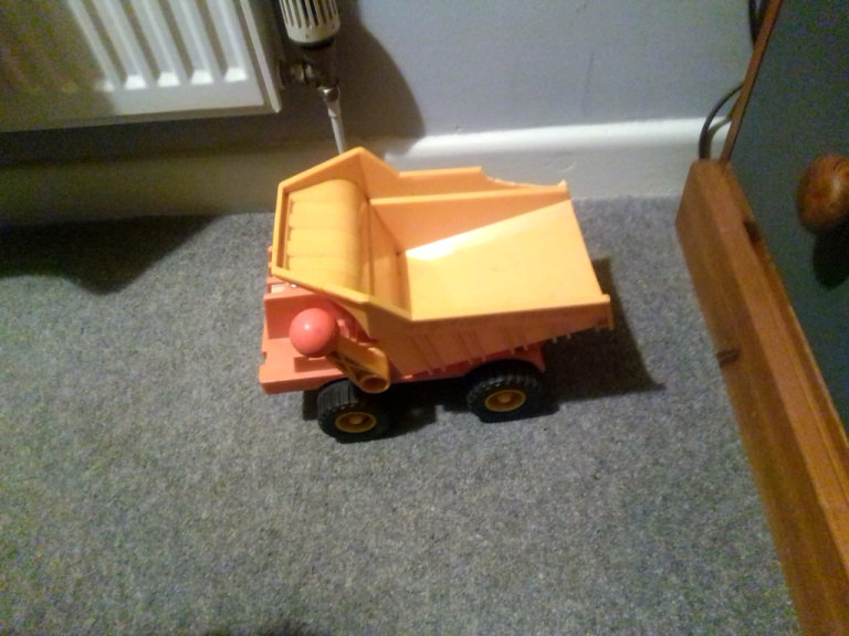 Vintage fisher price 1970s 302 dump truck very collectible 