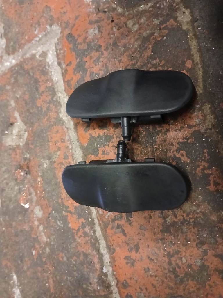 Audi A6 C6 Headlight Washer Jet Nozzle Pair 2005-11 Front Bumper Genuine