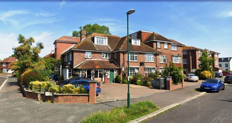 BED & BREAKFAST FOR SALE