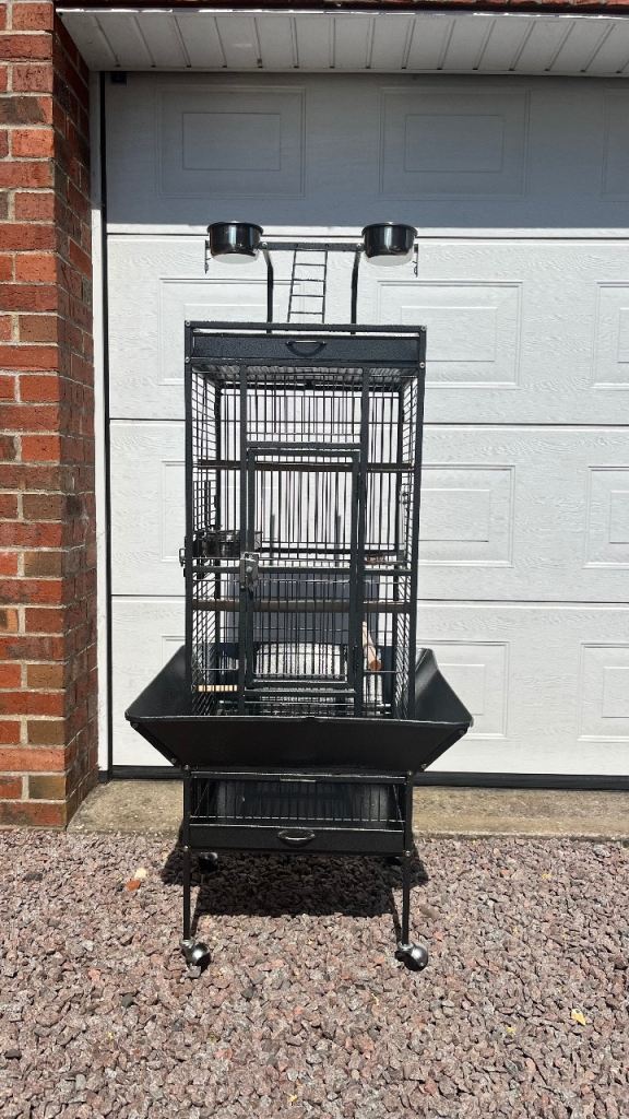 Parrot/cockatiel bird cage