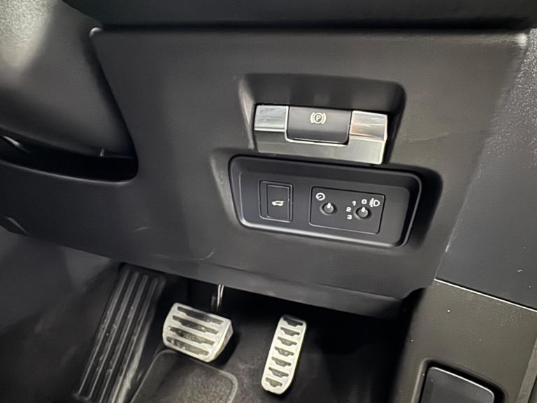 2019 Land Rover Range Rover Evoque 2.0 D180 R-Dynamic S Auto 4WD Euro 6 (s/s) 5dr ESTATE Diesel A...