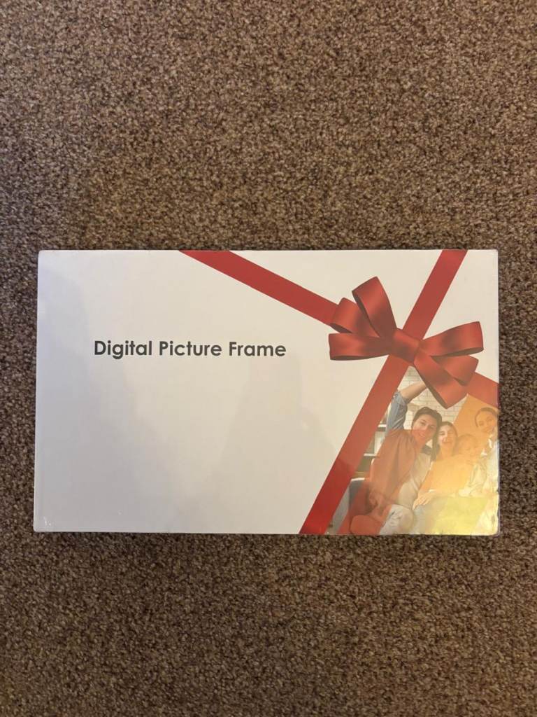 Digital picture frame