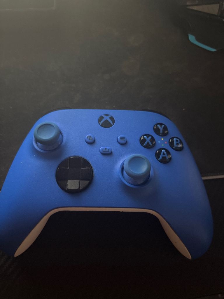 Xbox Series X|S Wireless Controller – Blue, Good Condition