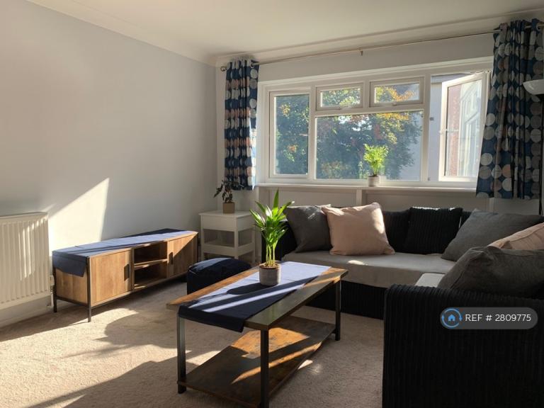 2 bedroom flat in Spencer Road, Croydon, CR2 (2 bed) (#2809775)