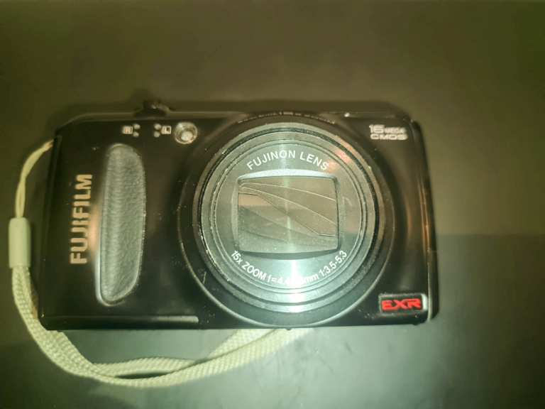Fujifilm FinePix F500 EXR Digital Camera 16MP Black