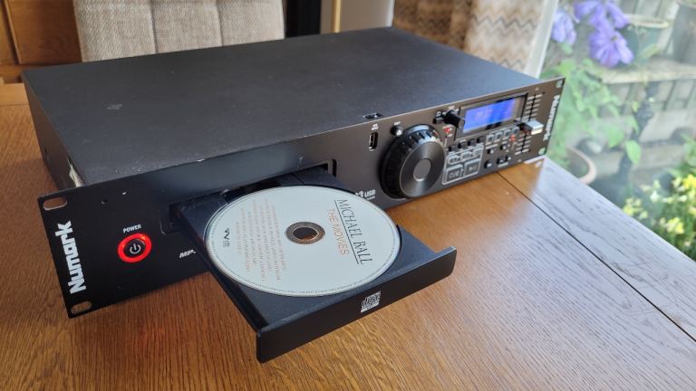 Numark MP103USB player