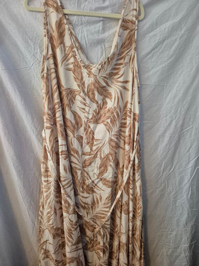 New QED London beach dress size M