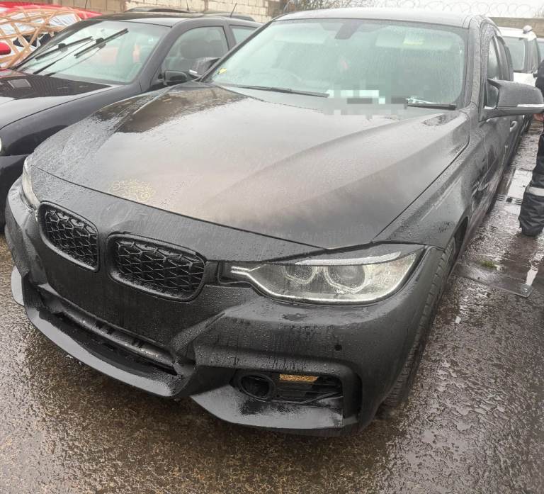 Breaking spare parts bmw 3 series f30 320i spec roof bar kit