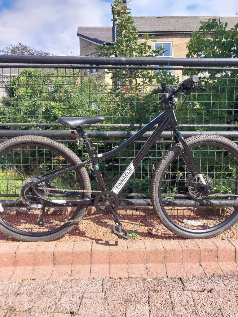 26 inch kauri pinnicle black kids bike