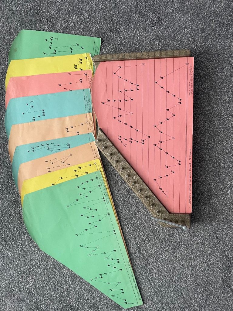 Vintage Junior Zither de Luxe with Music Sheets