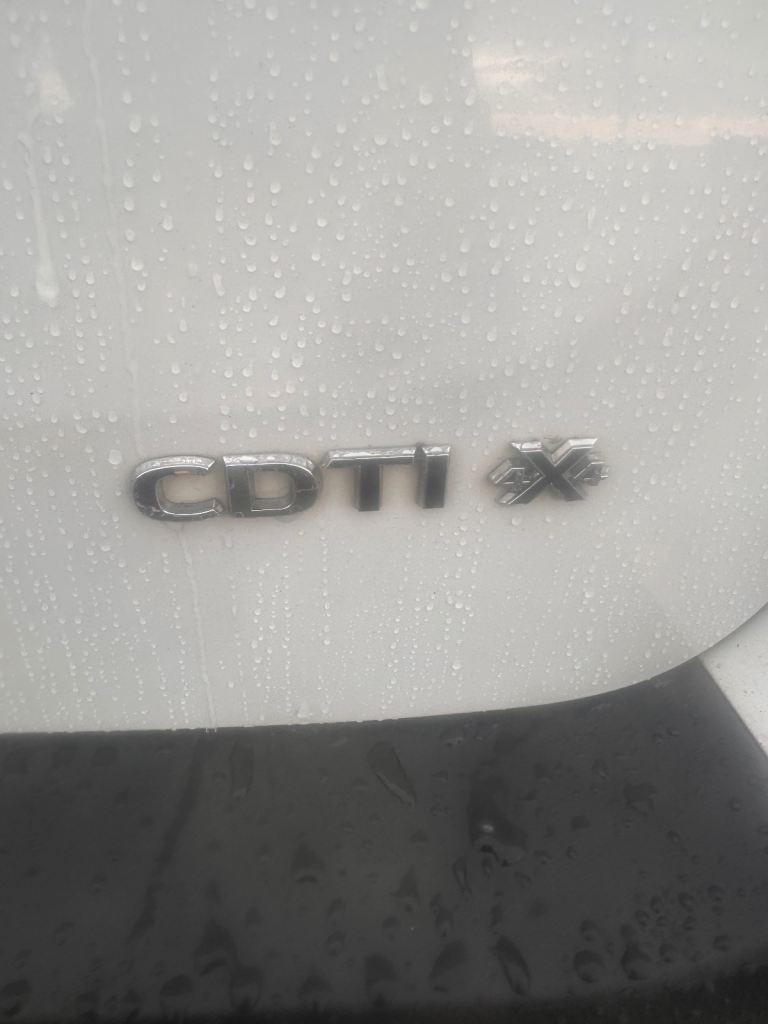 Rare 4X4, Vauxhall, MOKKA, Hatchback, 2014, Manual, 1686 (cc), 5 doors