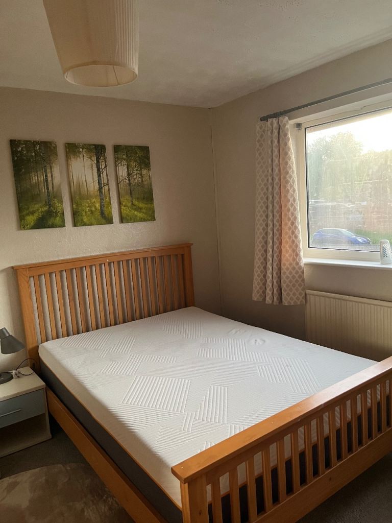 Double bedroom to let